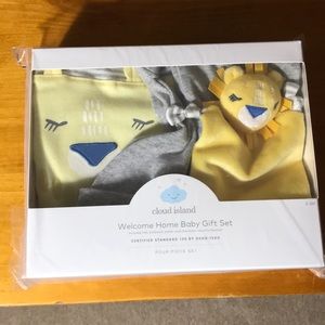 Welcome Home Baby Gift Set / Cloud Island / 0-3 M